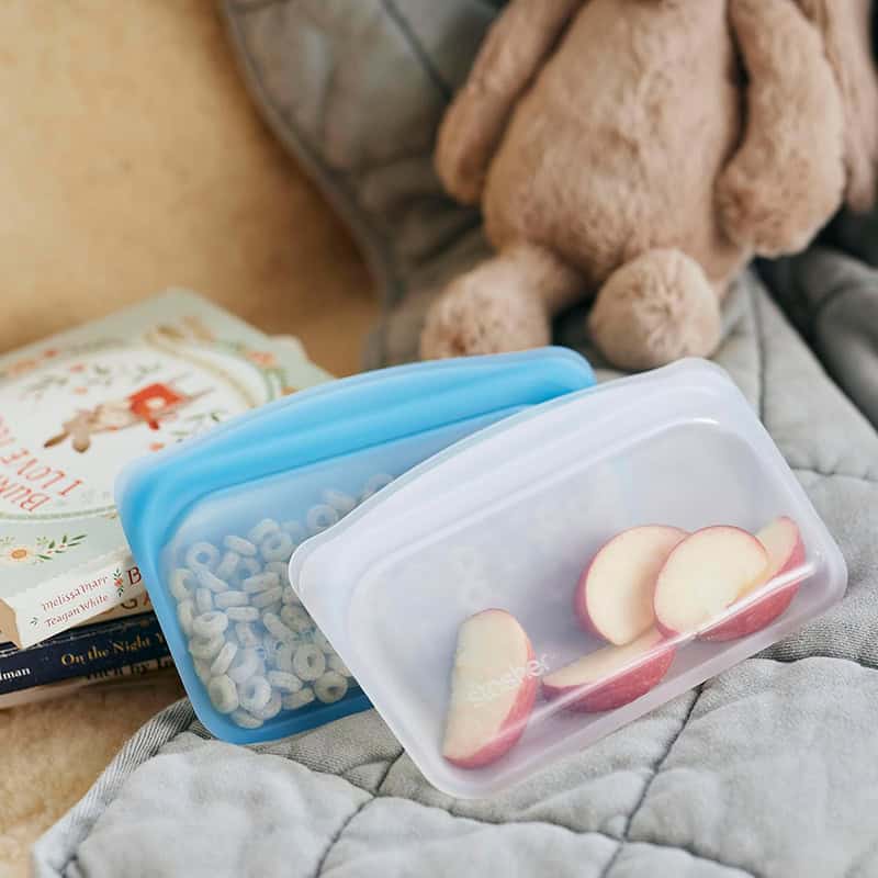 An image of reusable baggies for school snacks.